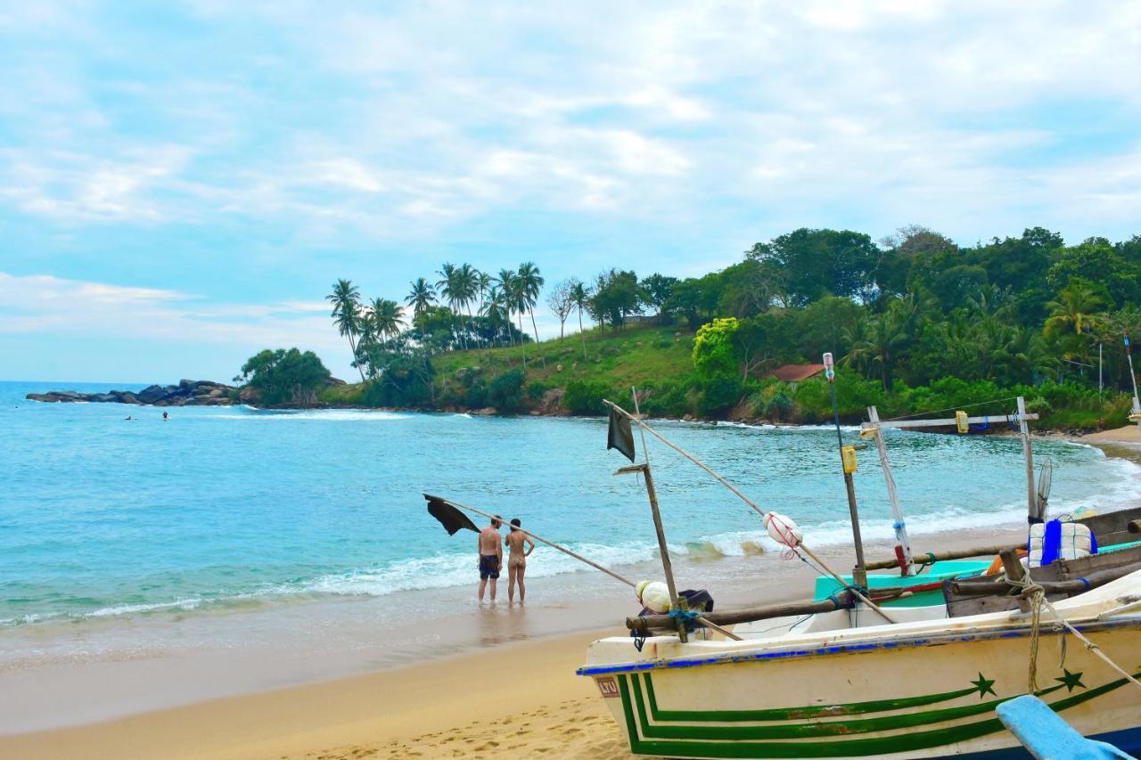 Anb Surf View Hotel Tangalle Eksteriør billede
