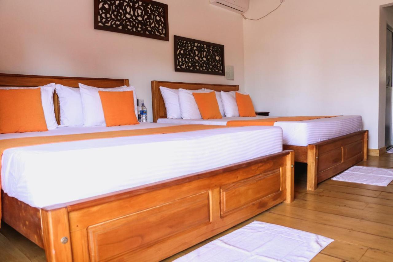Anb Surf View Hotel Tangalle Eksteriør billede