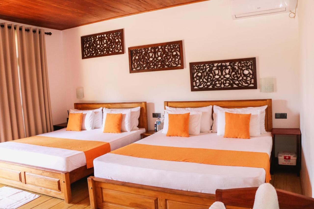 Anb Surf View Hotel Tangalle Eksteriør billede