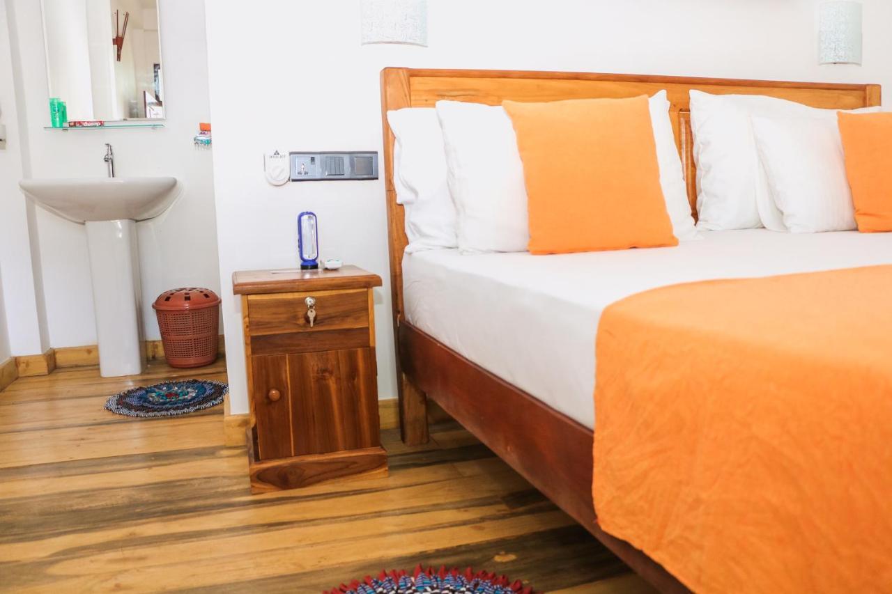Anb Surf View Hotel Tangalle Eksteriør billede