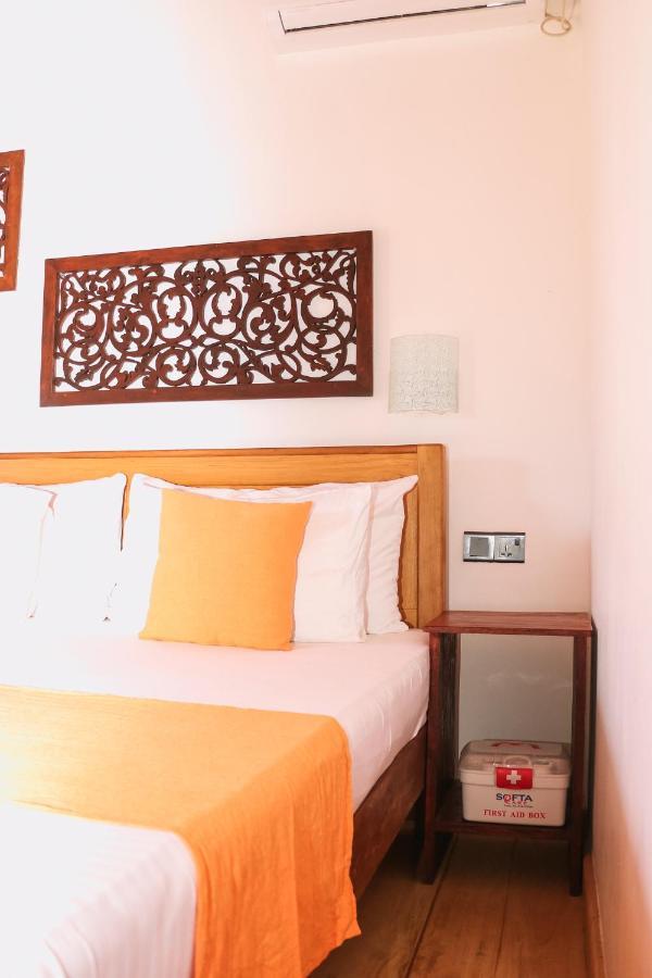 Anb Surf View Hotel Tangalle Eksteriør billede