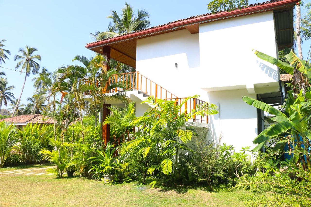 Anb Surf View Hotel Tangalle Eksteriør billede