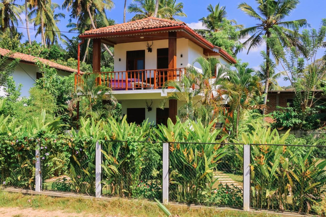 Anb Surf View Hotel Tangalle Eksteriør billede